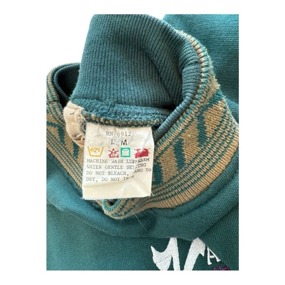 Harry Rosen Vintage Mount Everest Graphic Crewneck Sweatshirt - Size Medium - Picture 8 of 12